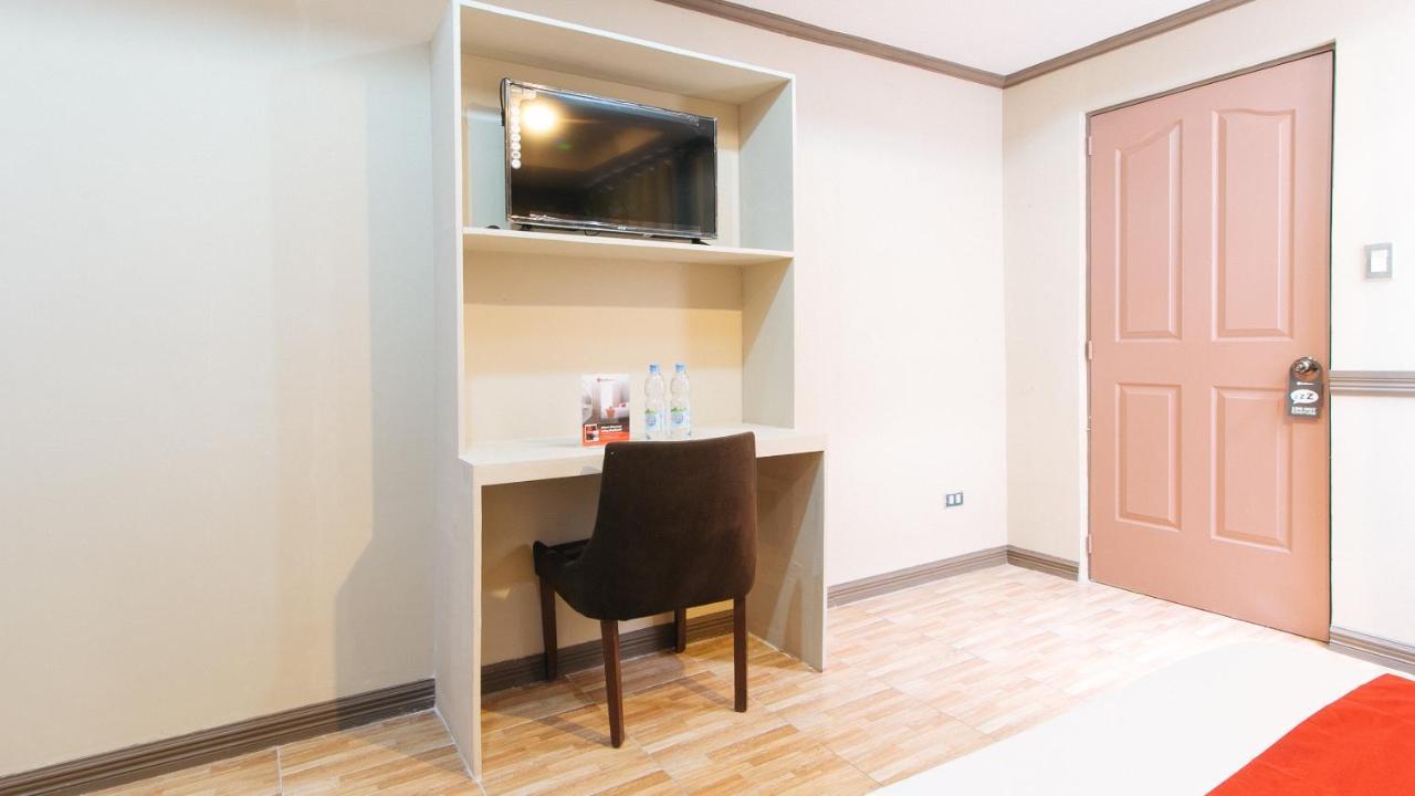 Reddoorz Plus At Canley Residential Pasig City Exterior foto